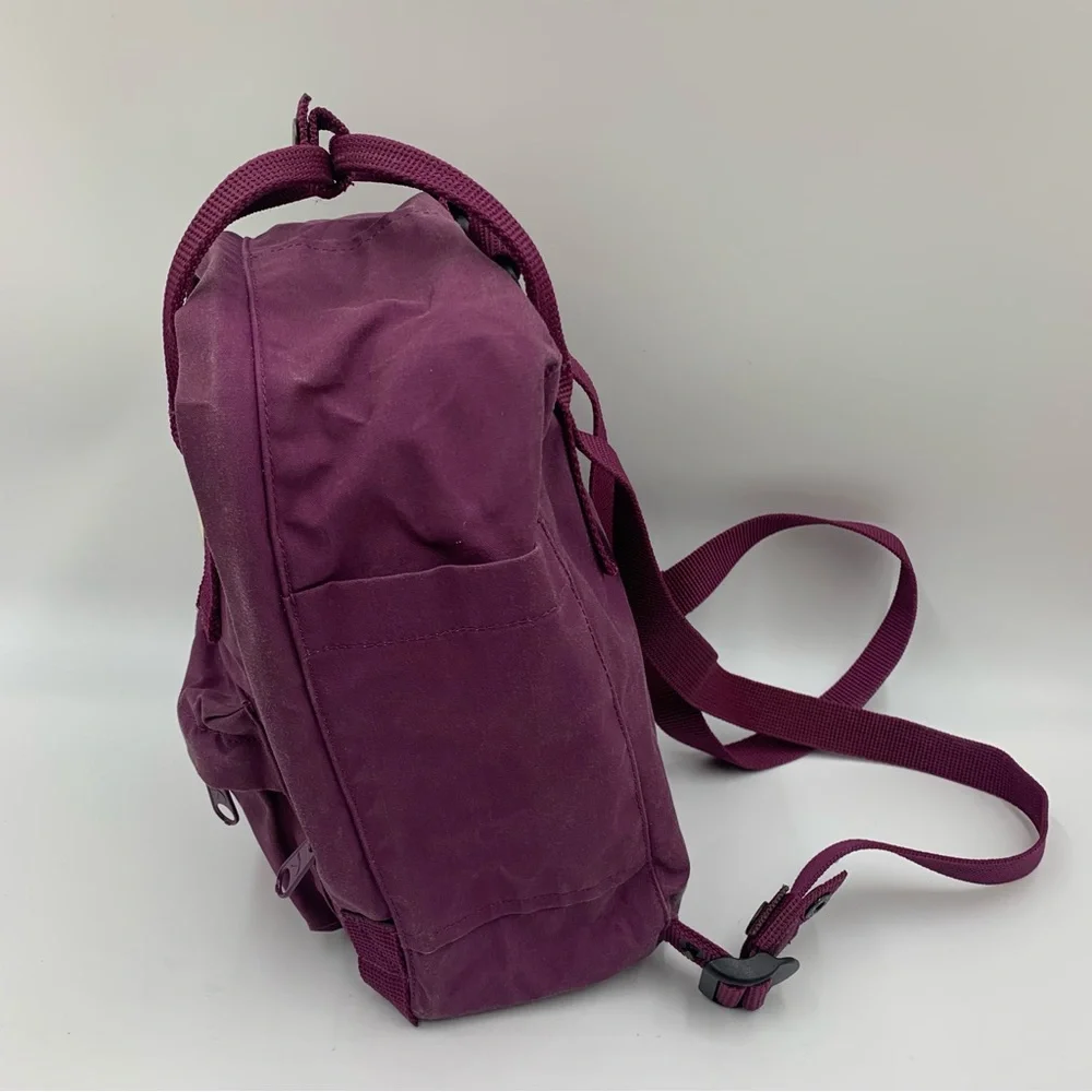 Fjällräven Kånken Purple Backpack - Picture 6 of 13